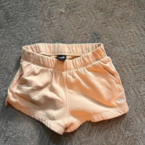 Super cute peach Northface shorts